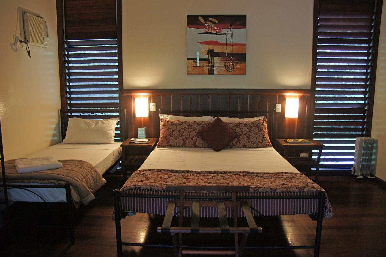 Heritage Lodge - In The Дейнтри Екстериор снимка